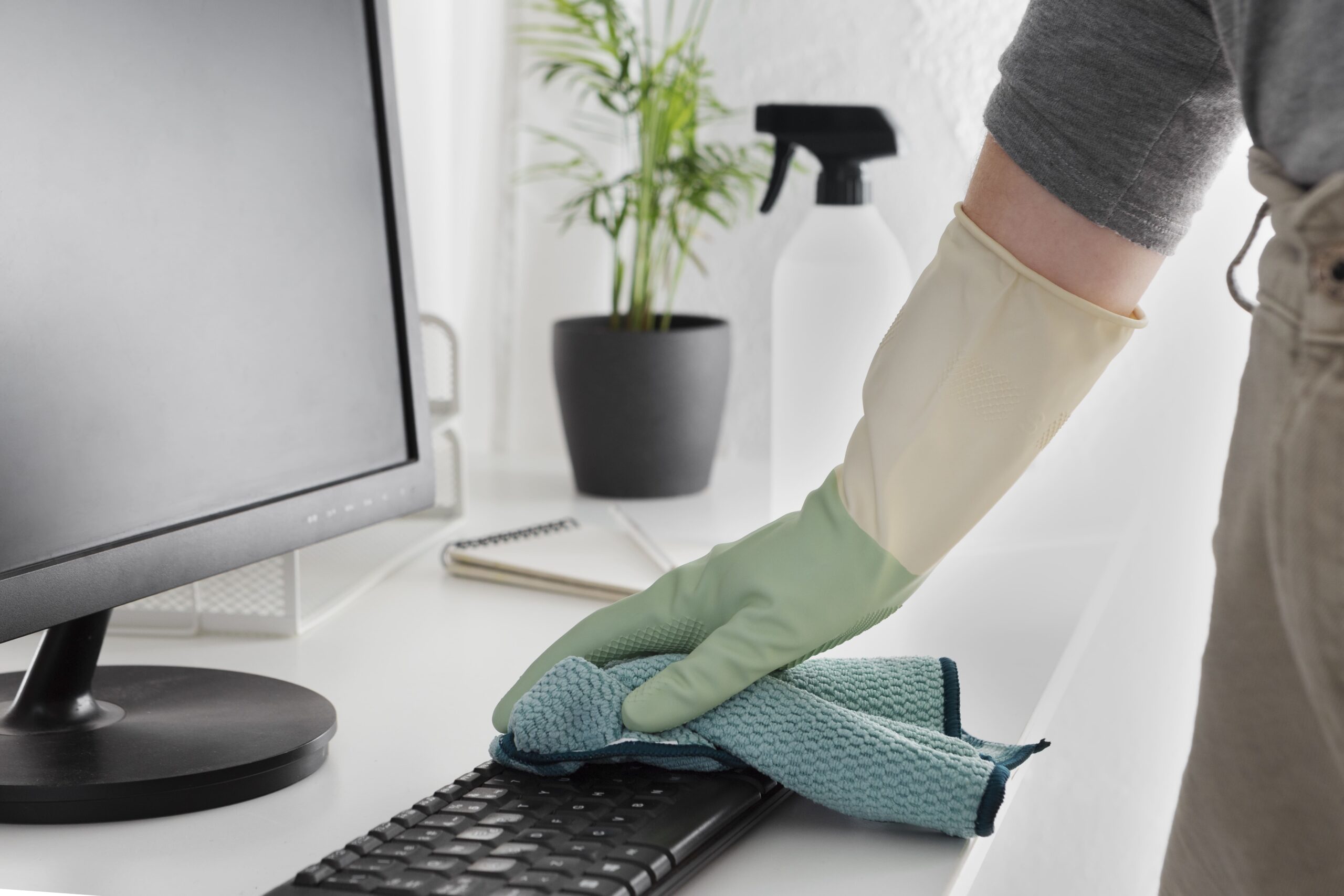 schoonmaker office cleaner